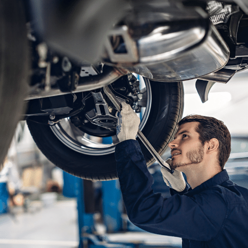 anlita bästa bilverkstad Simrishamn för att reparera och ge service till bil i Simrishamn av professionell mekaniker
